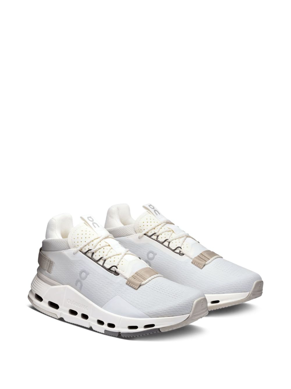 ON Cloudnova 2 Sneakers
